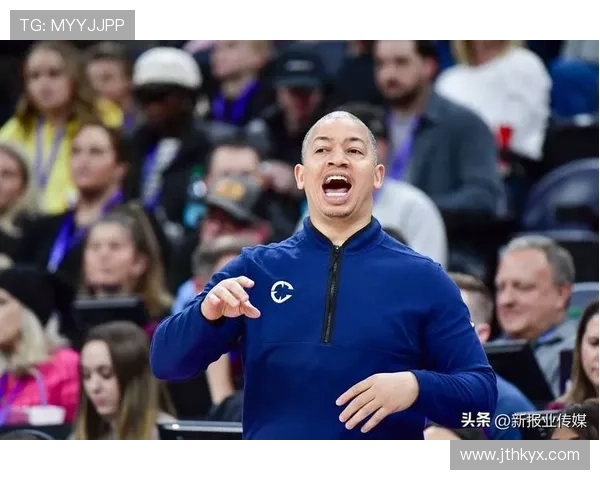 泰伦卢为何不调整内线阵容